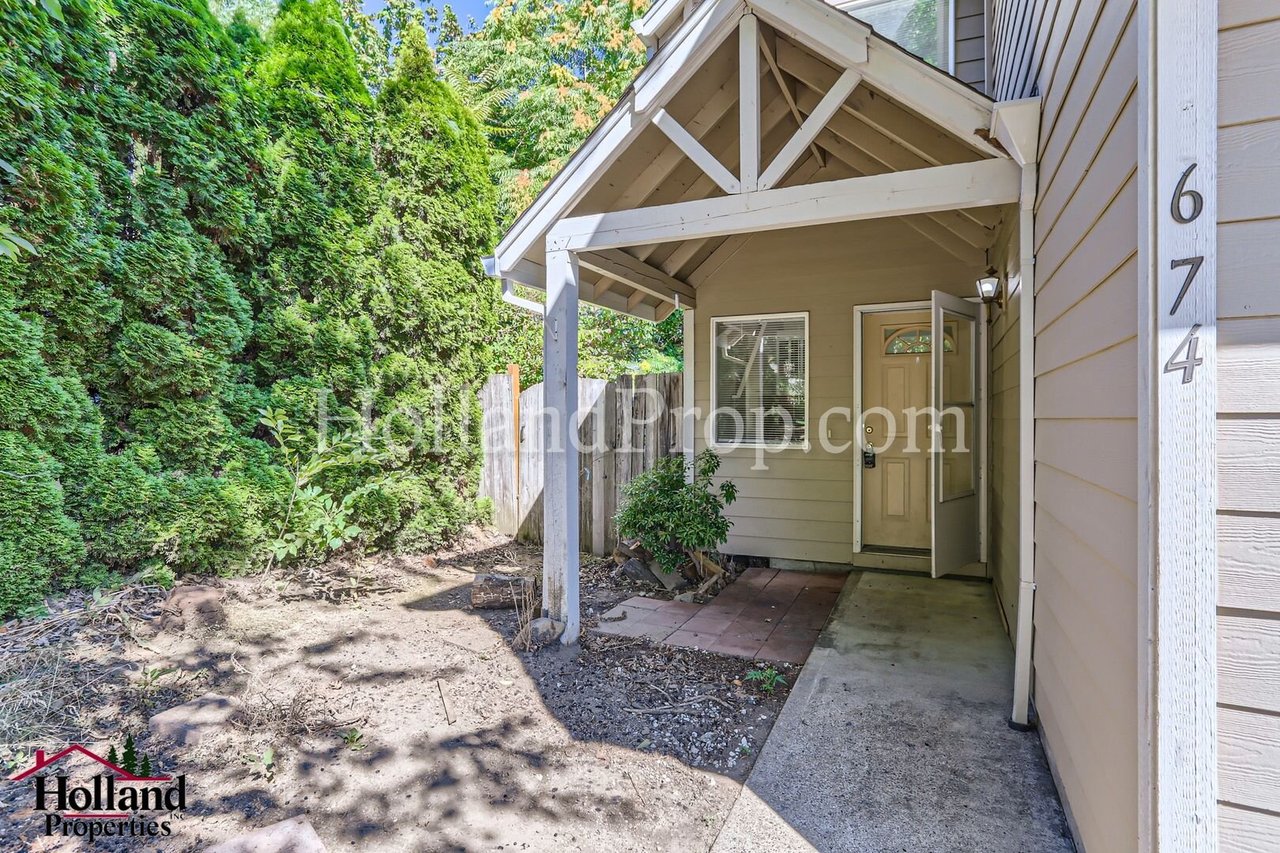 674 SE 5th Avenue Canby, OR 97013