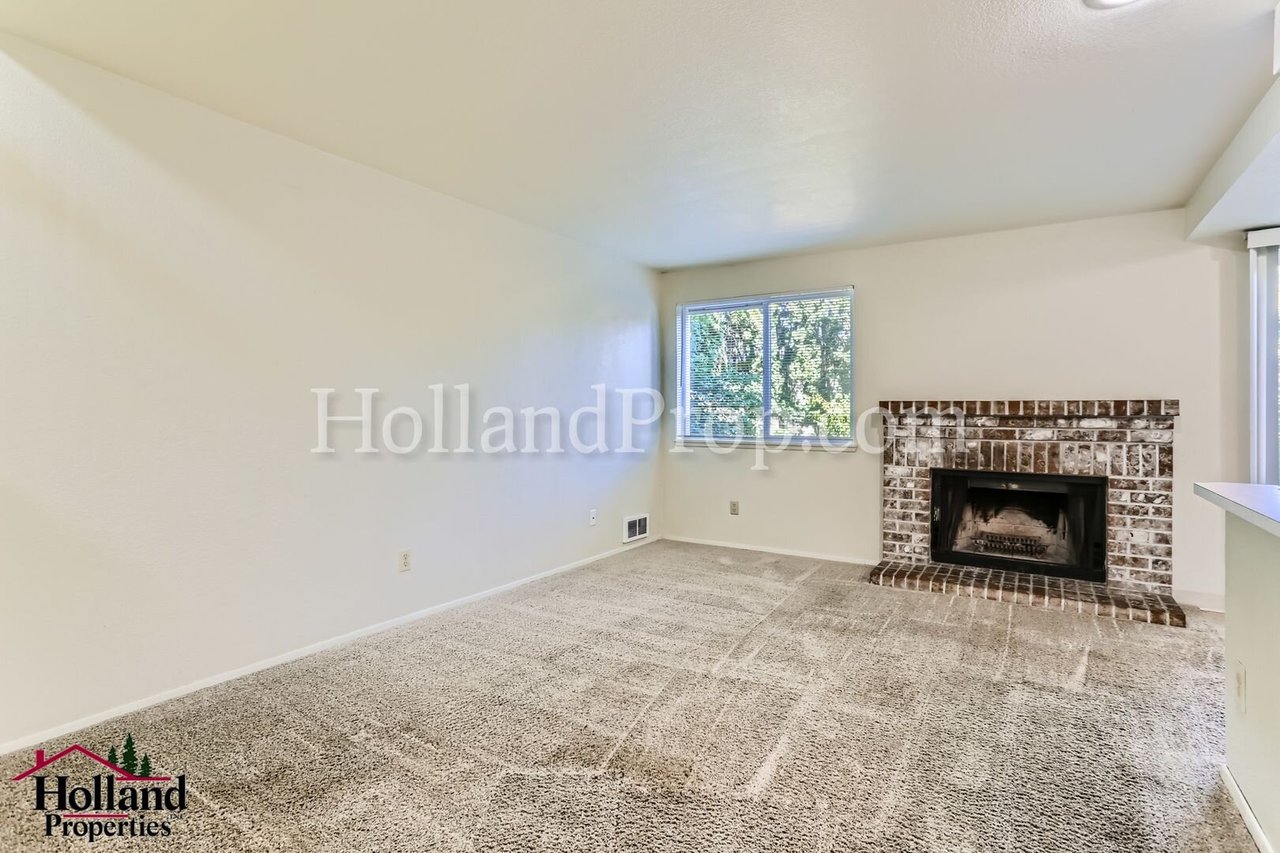 674 SE 5th Avenue Canby, OR 97013