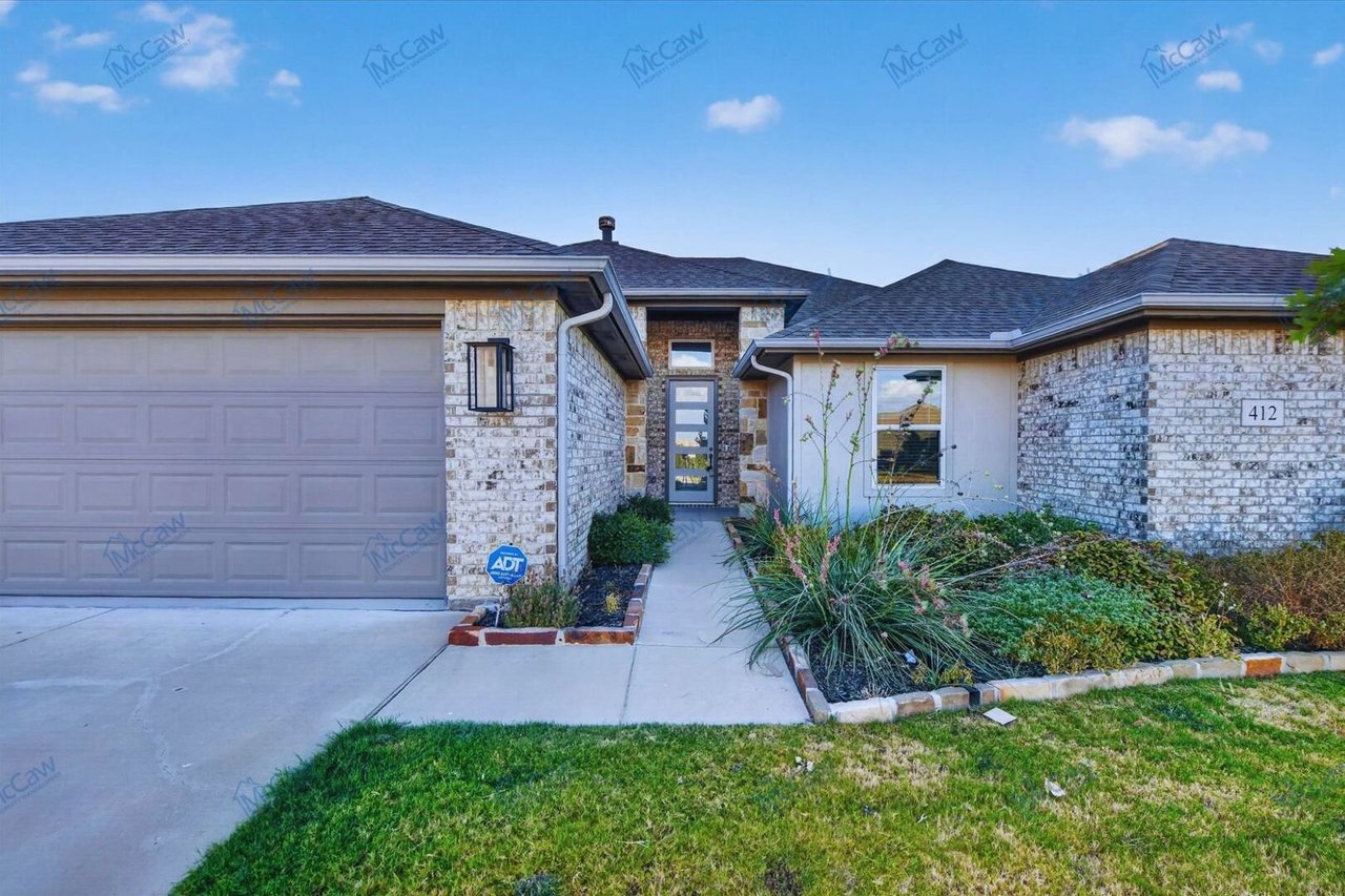 412 Brinkley Dr. Saginaw, TX 76179