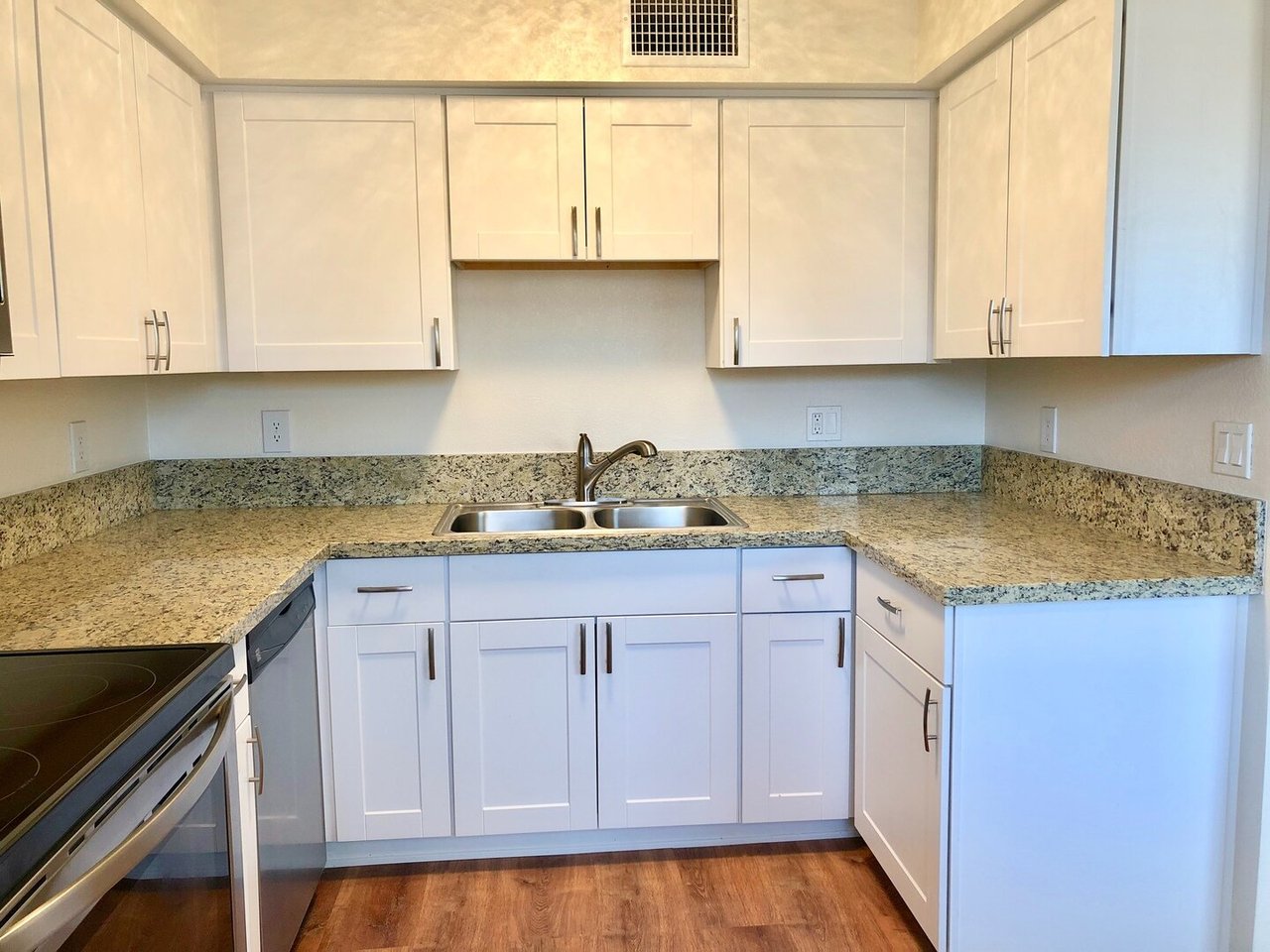 3741 E Blacklidge Dr Tucson, AZ 85716