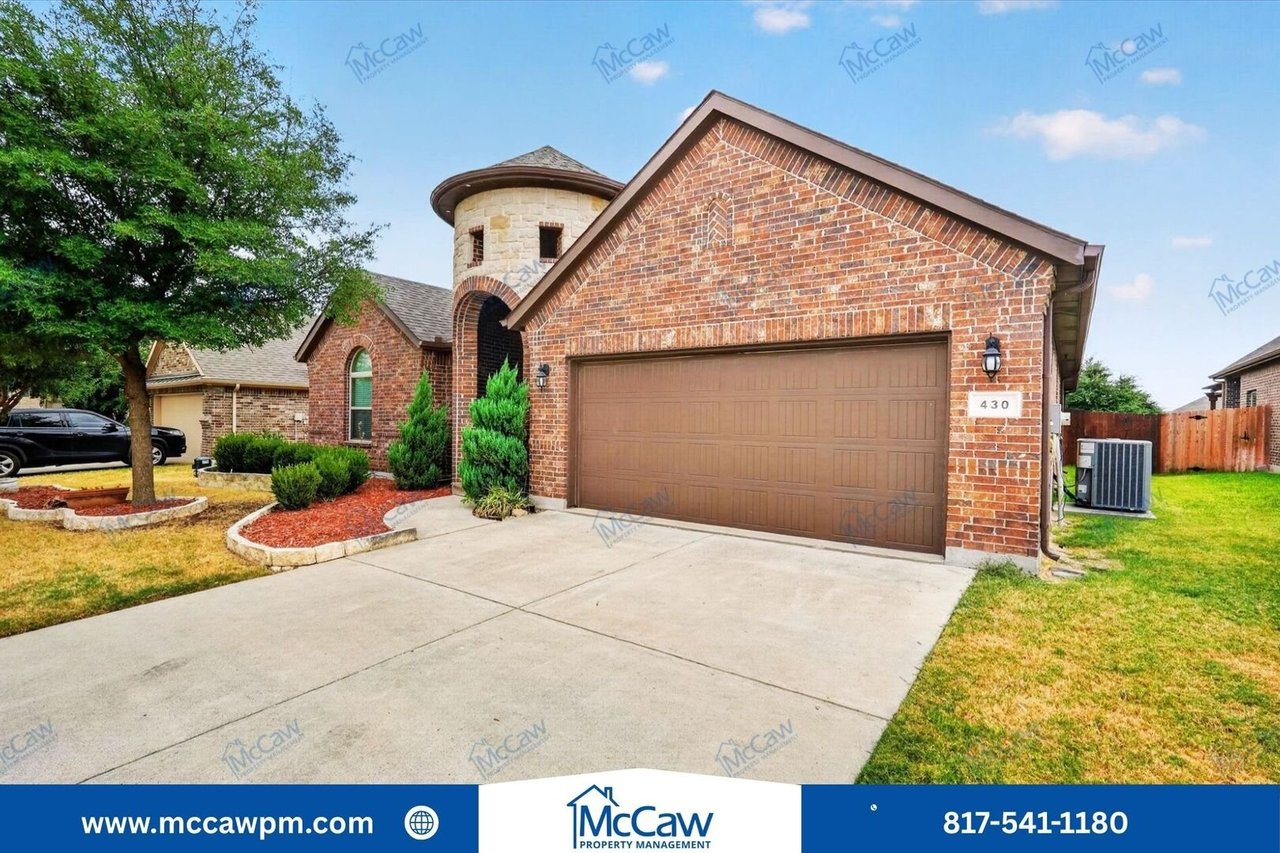430 Brookdale Dr. Midlothian, TX 76065