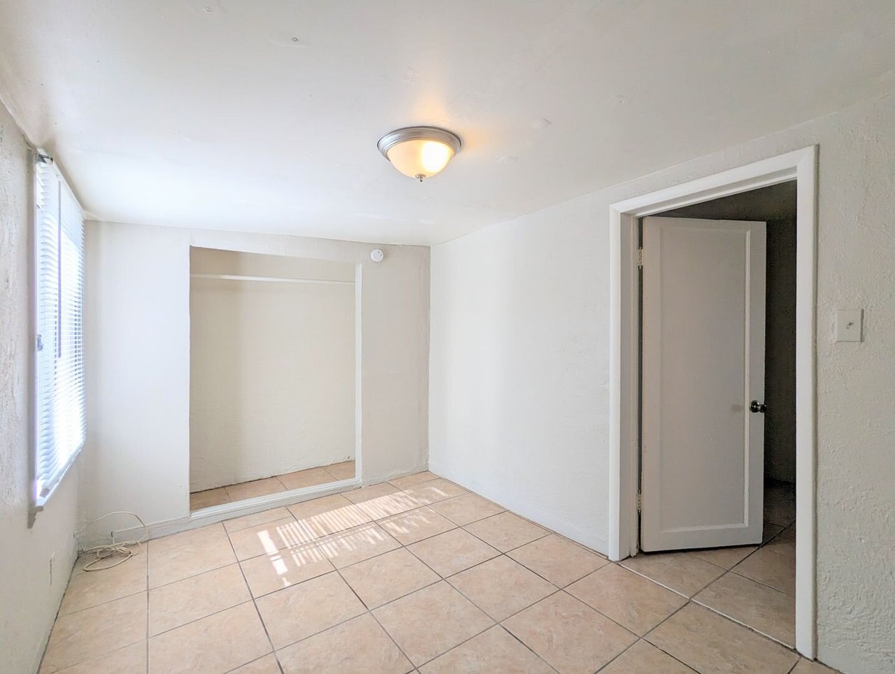 912 S 4th Ave Unit B Tucson, AZ 85701