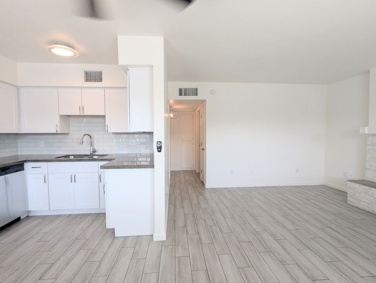 3743 E Blacklidge Dr Tucson, AZ 85716