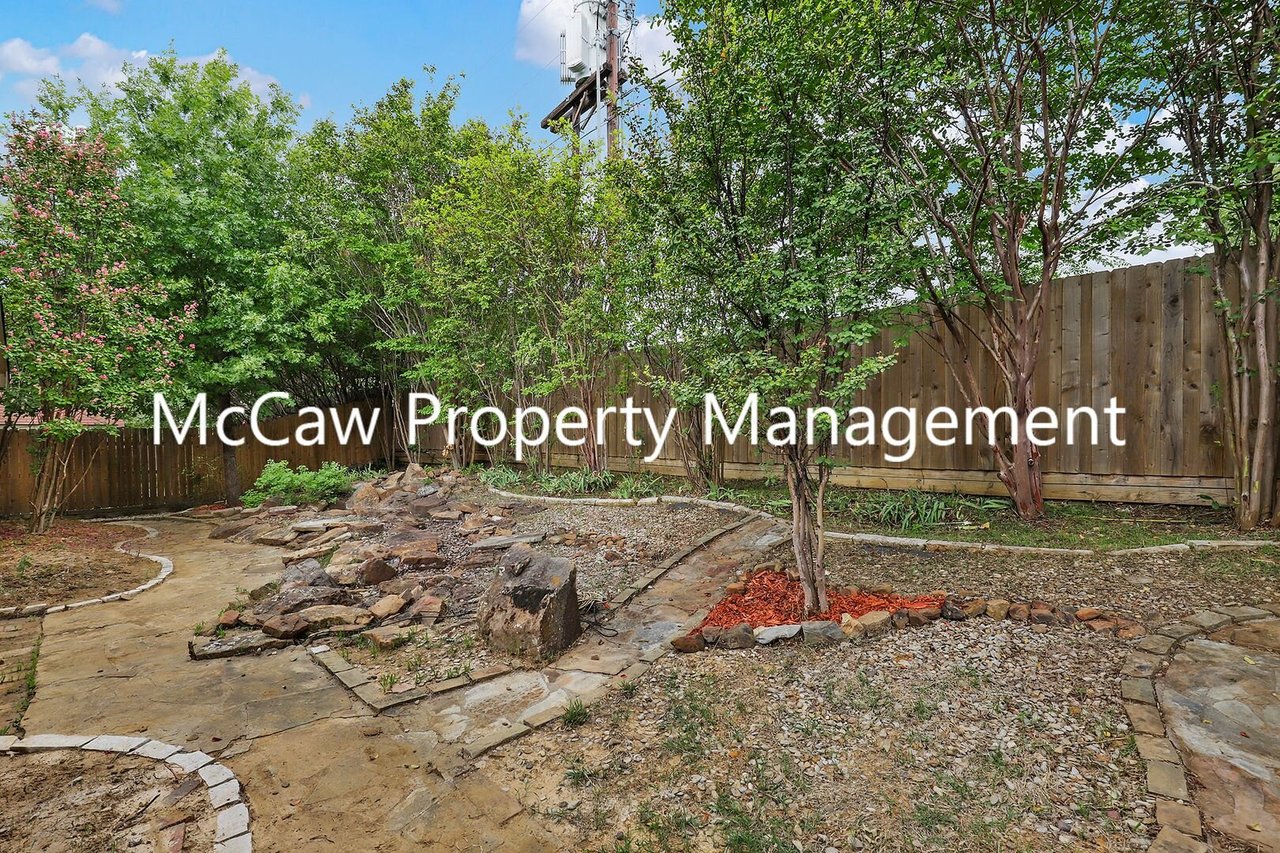 224 Brittany Dr. Euless, TX 76039