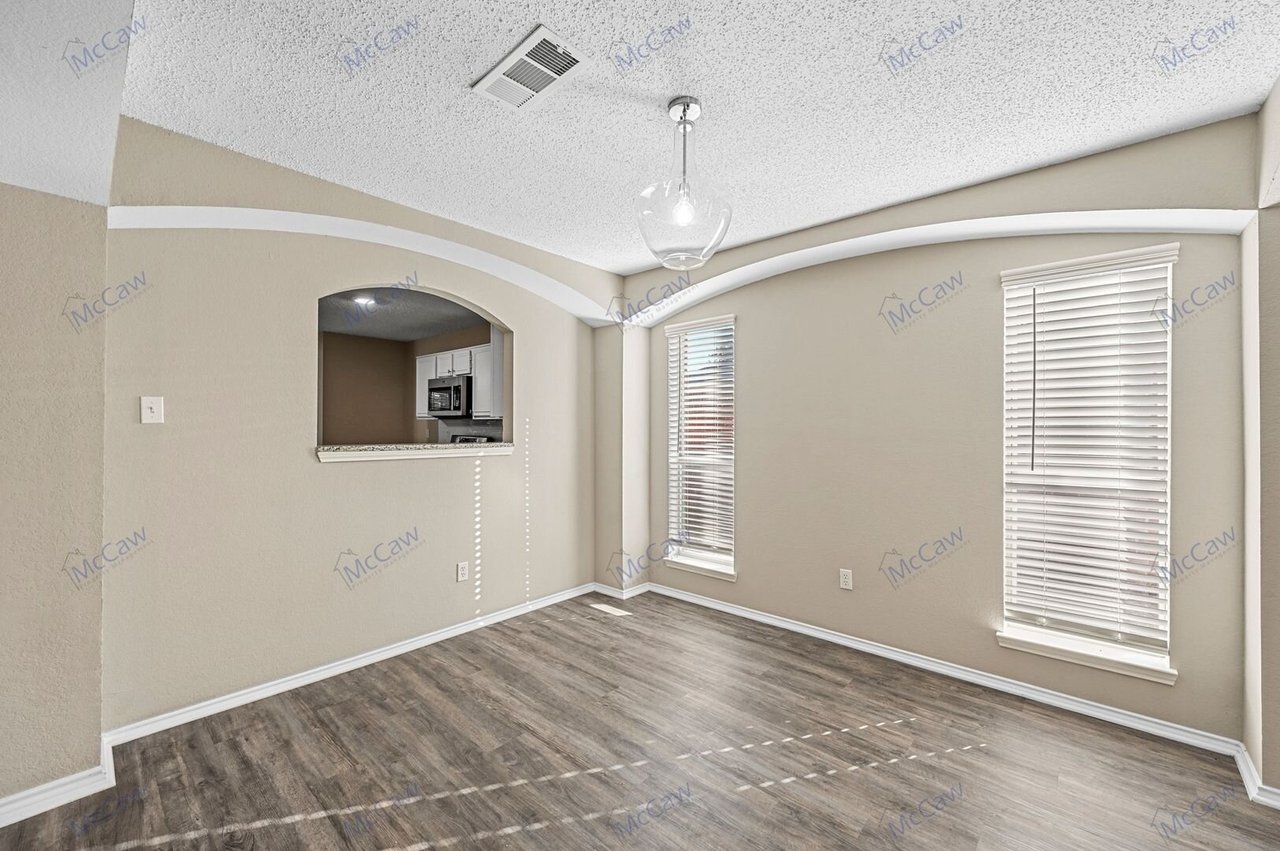 1371 Honeysuckle Ln. Lewisville, TX 75077