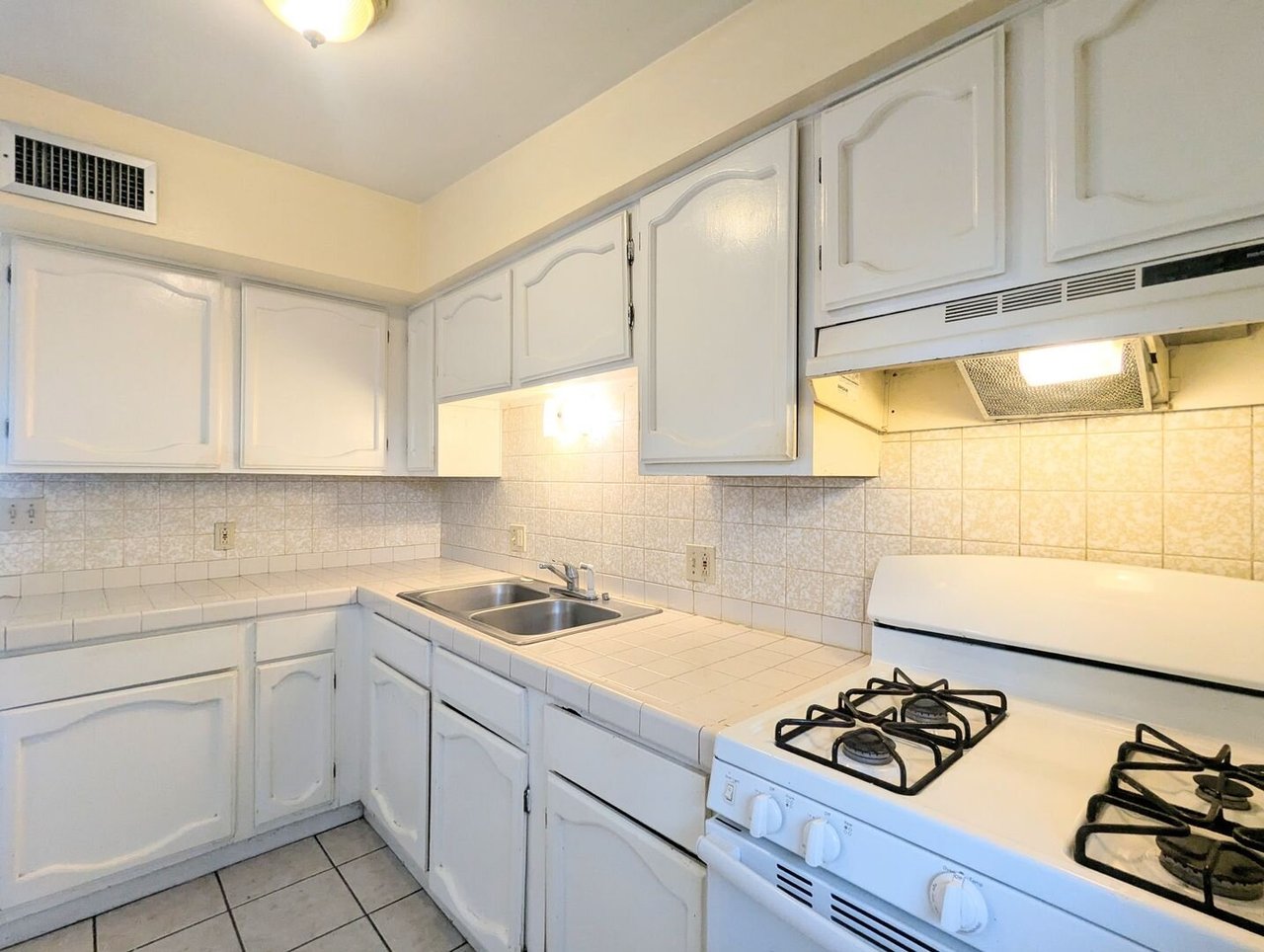 260 E Wetmore Rd I Tucson, AZ 85705