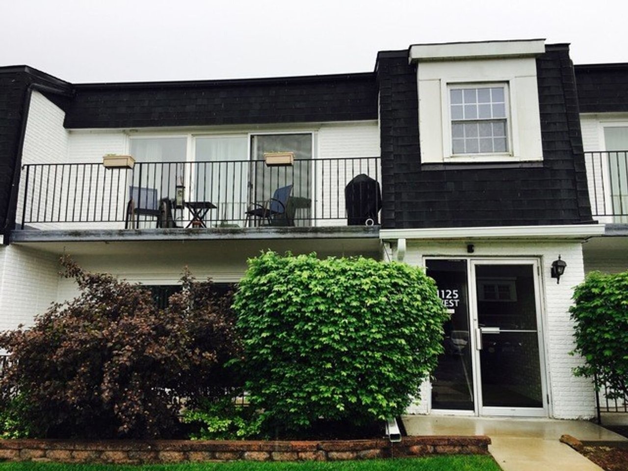 1125 Royal St George Unit 102 Naperville, IL 60563
