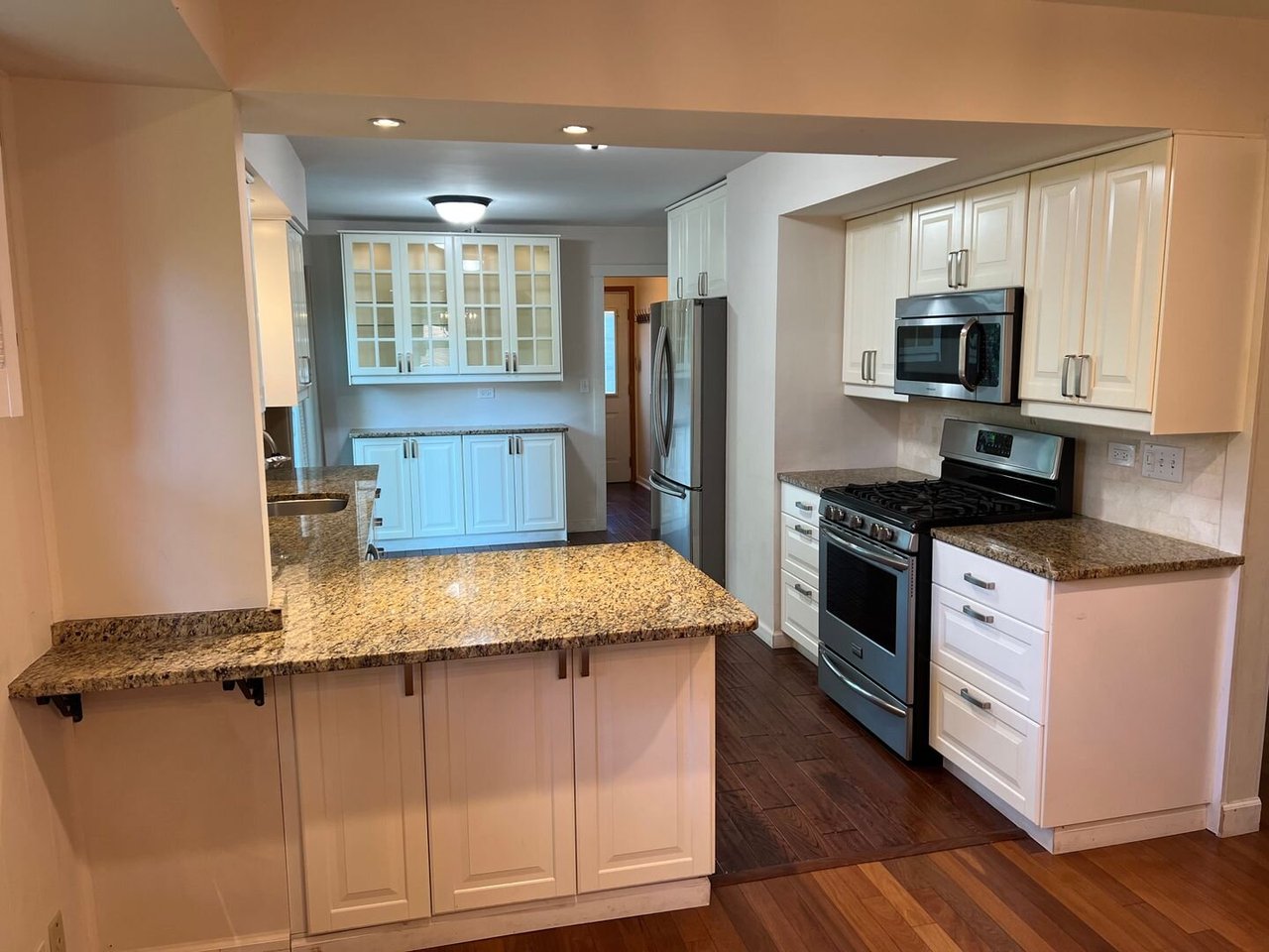 1927 Farmington Ct Naperville, IL 60565