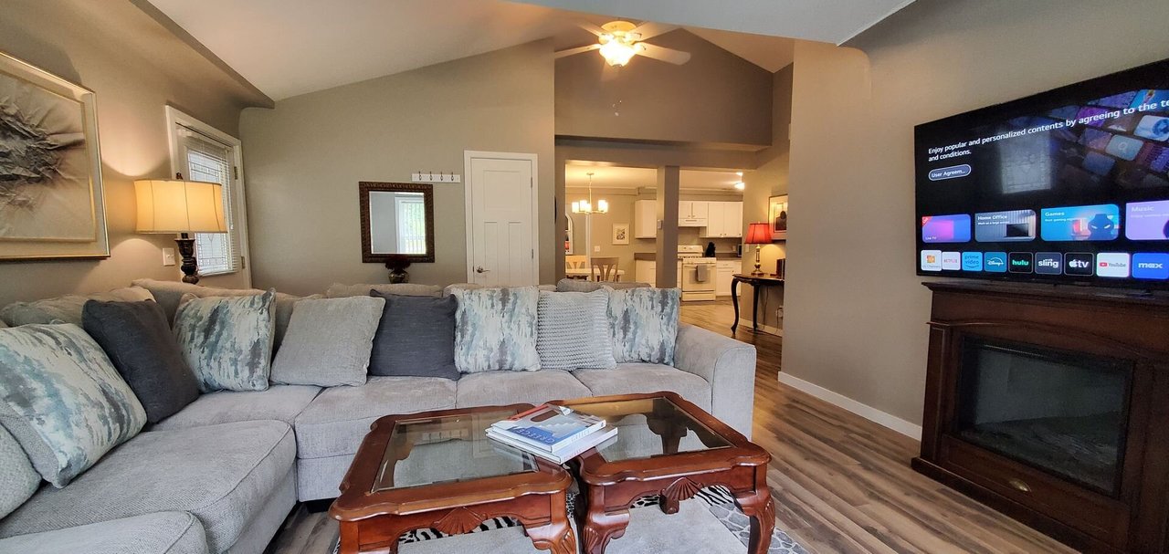 6260 Cedarmere (Unicorn House) Traverse City, MI 49686