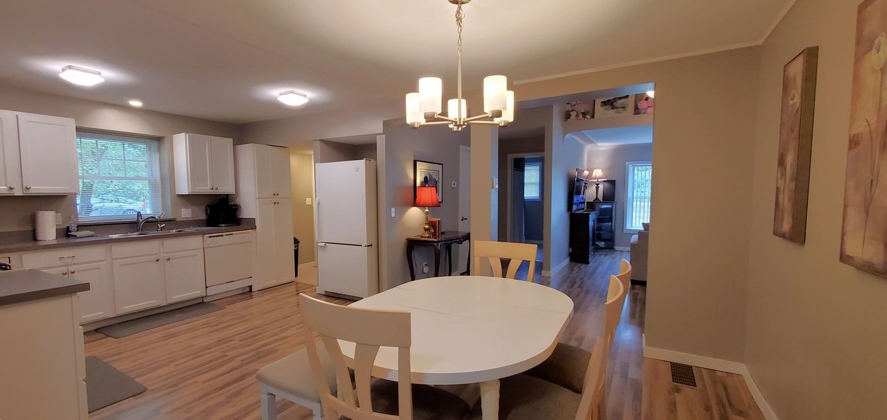 6260 Cedarmere (Unicorn House) Traverse City, MI 49686
