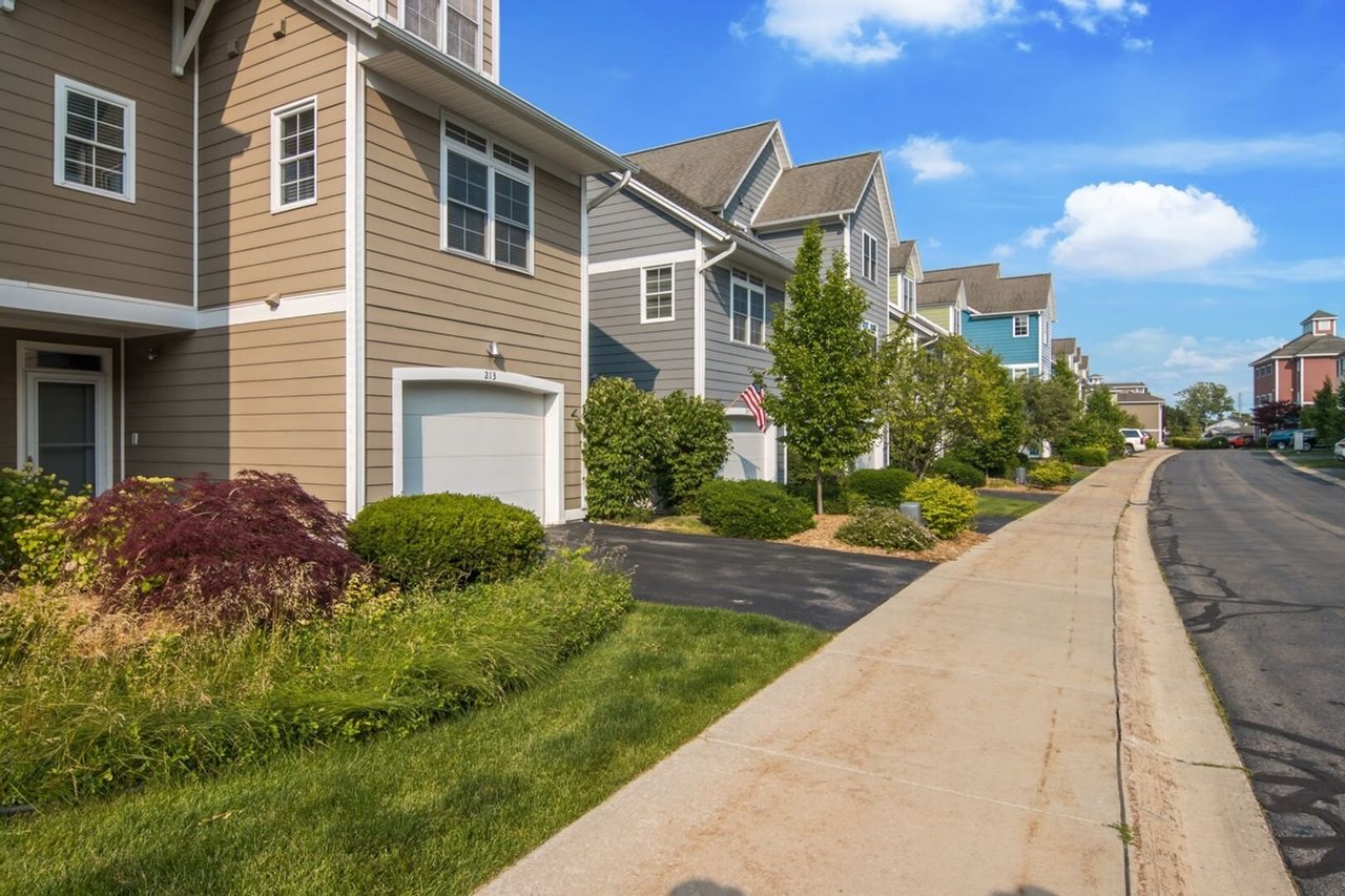 213 Midtown Dr Traverse City, MI 49686