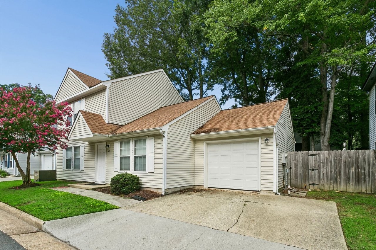 187 N Hunt Club Run Newport News, VA 23608