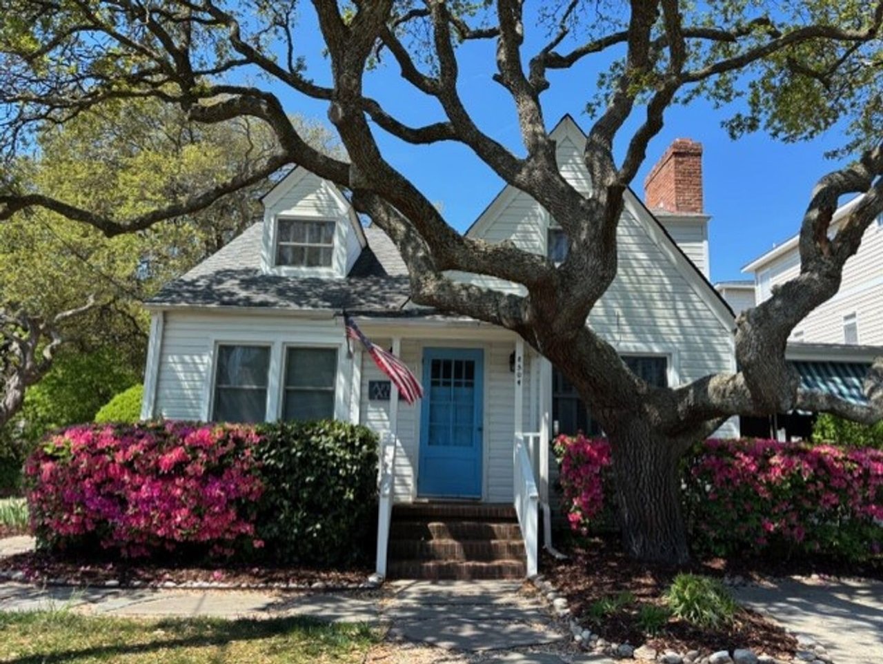 8504 Atlantic Avenue Virginia Beach, VA 23451