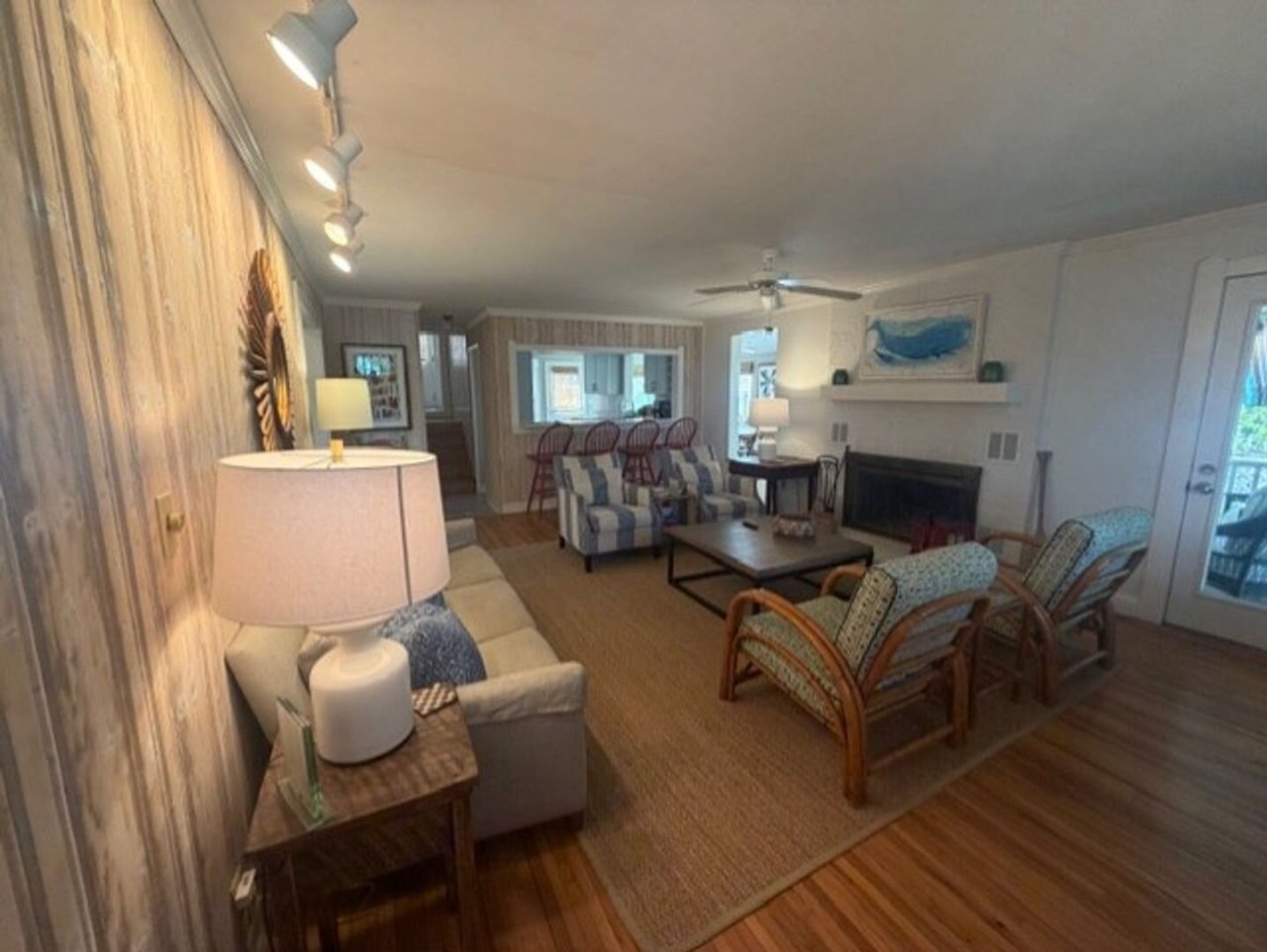 8504 Atlantic Avenue Virginia Beach, VA 23451