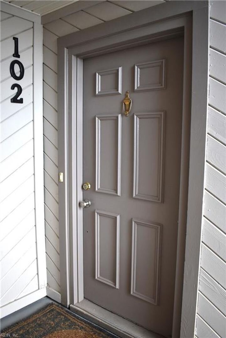 413 Harbour Point #102 Virginia Beach, VA 23451