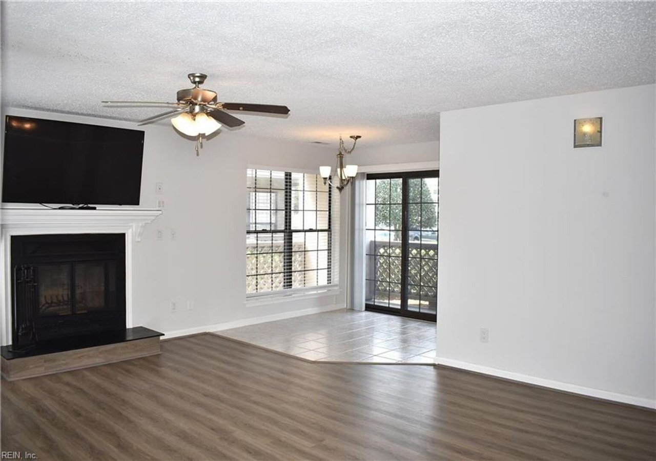 413 Harbour Point #102 Virginia Beach, VA 23451