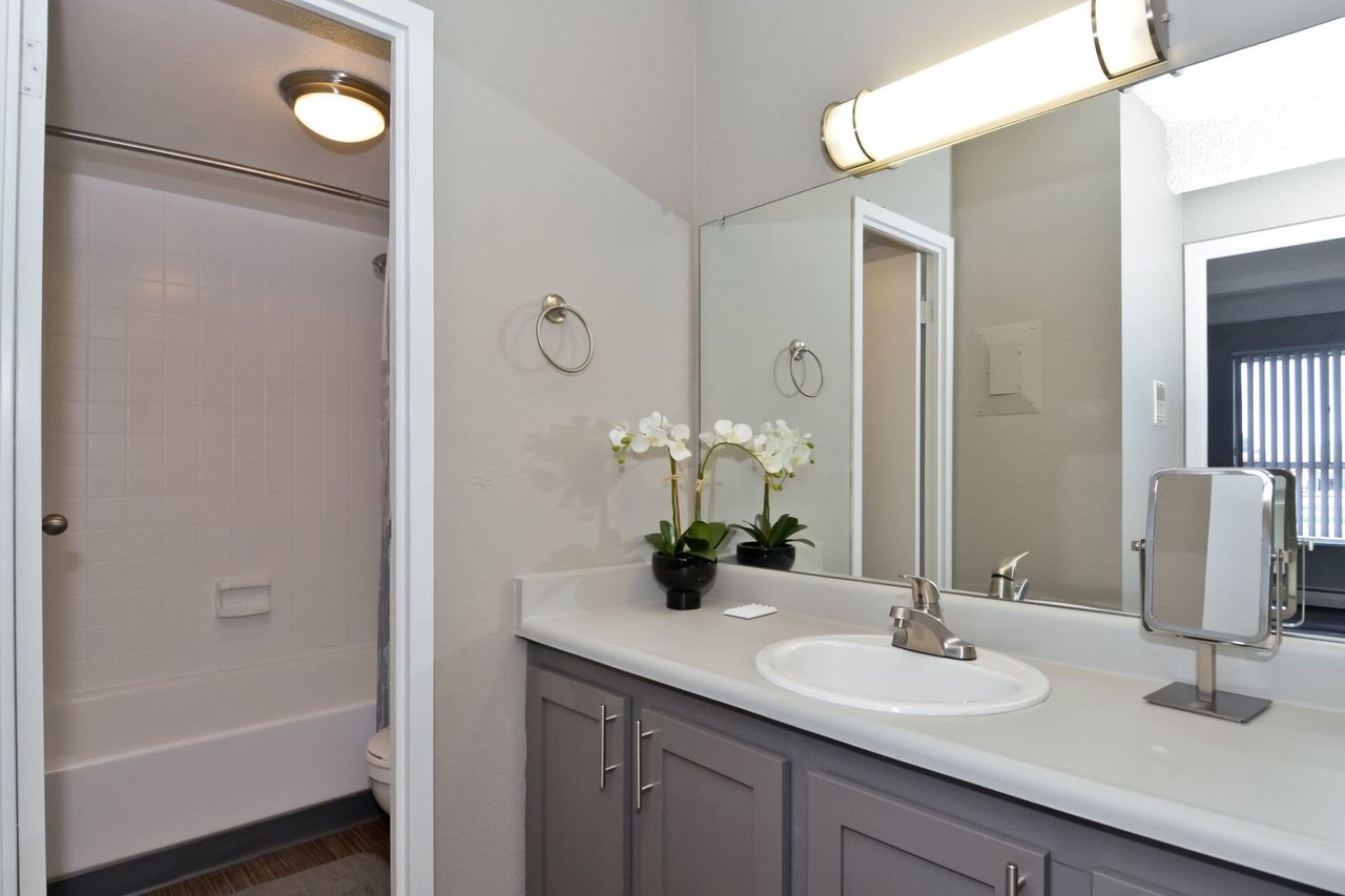 7200 E Evans Ave Unit 208 Denver, CO 80224
