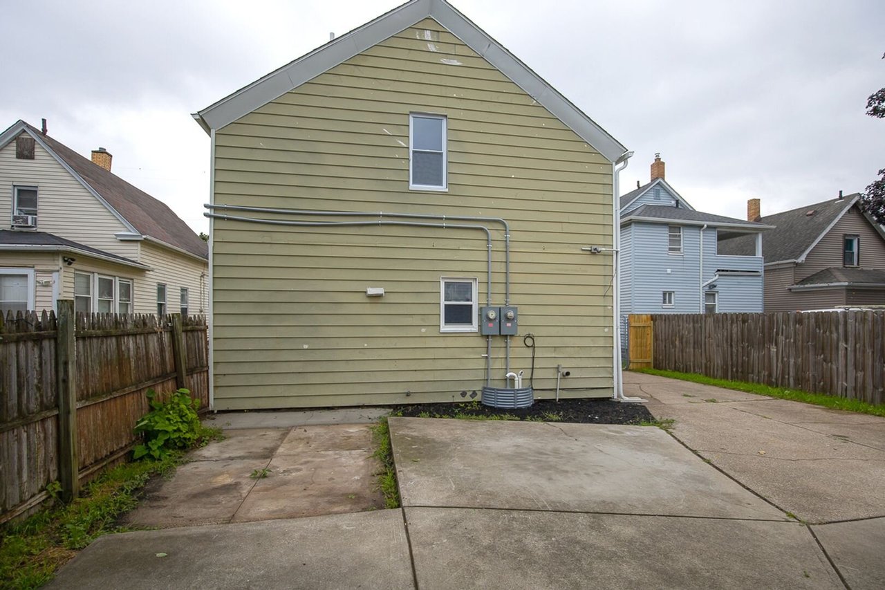 3422 W 52 St - Unit 2 Cleveland, OH 44102