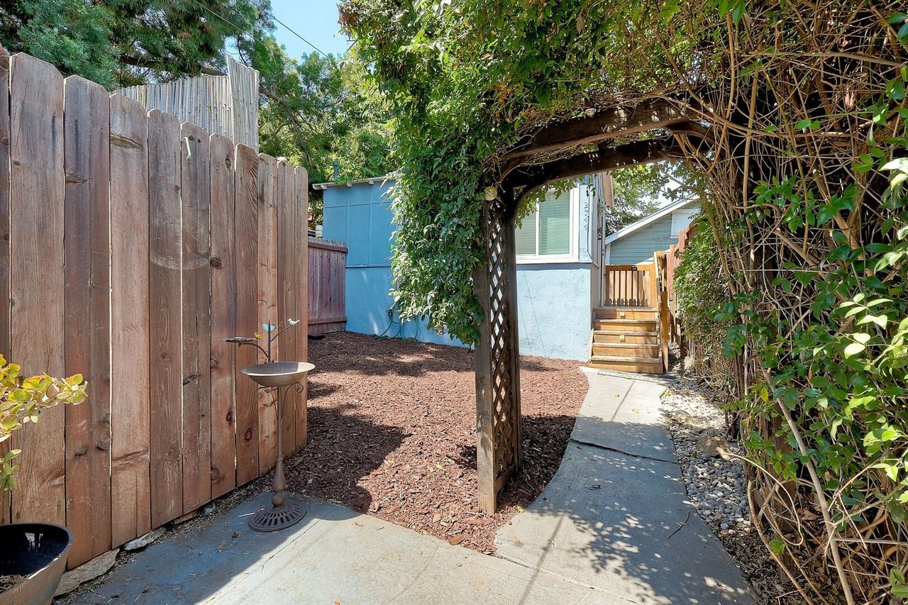 2744 Treat St San Diego, CA 92102