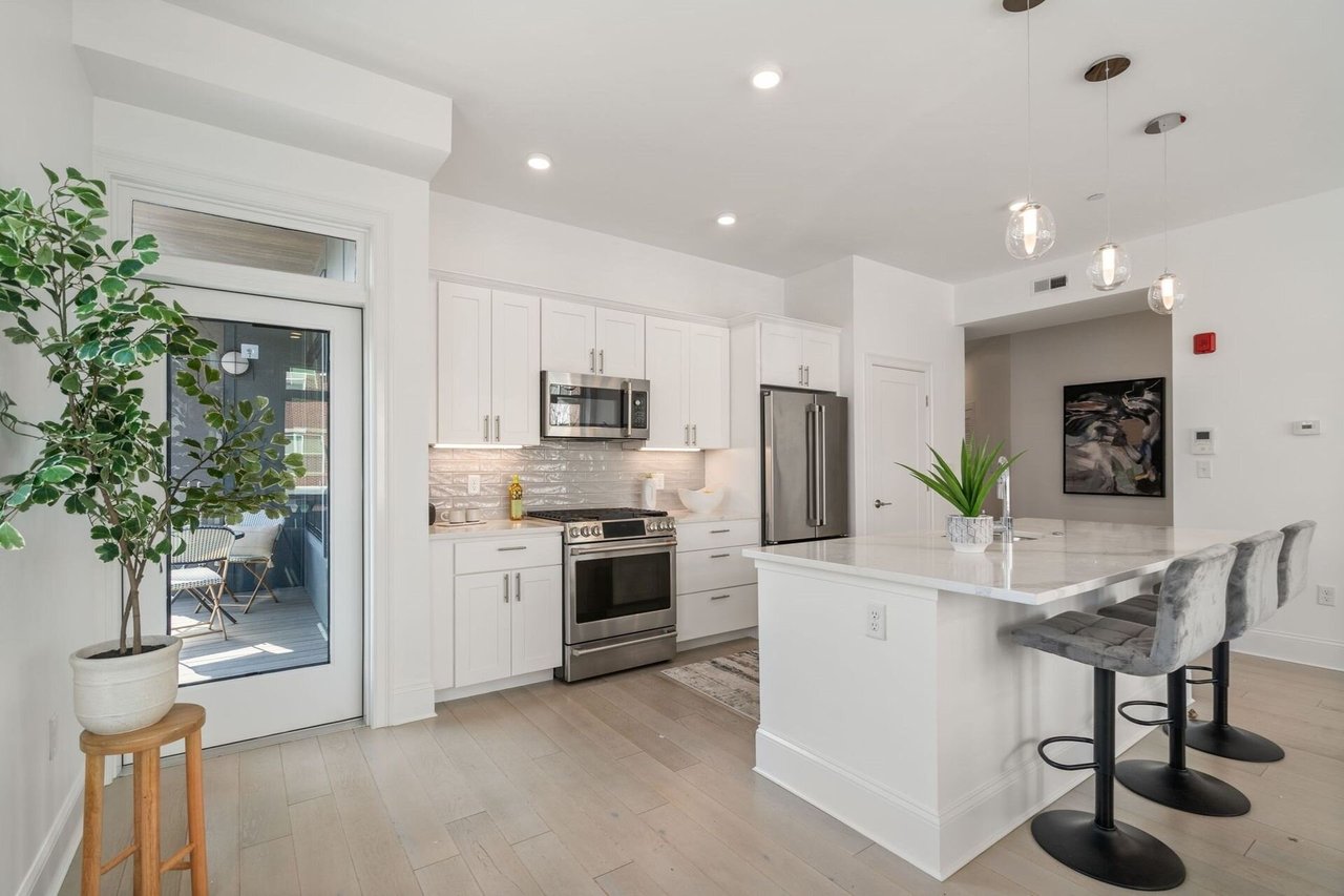 95 Fawcett St 302 Cambridge, MA 02138