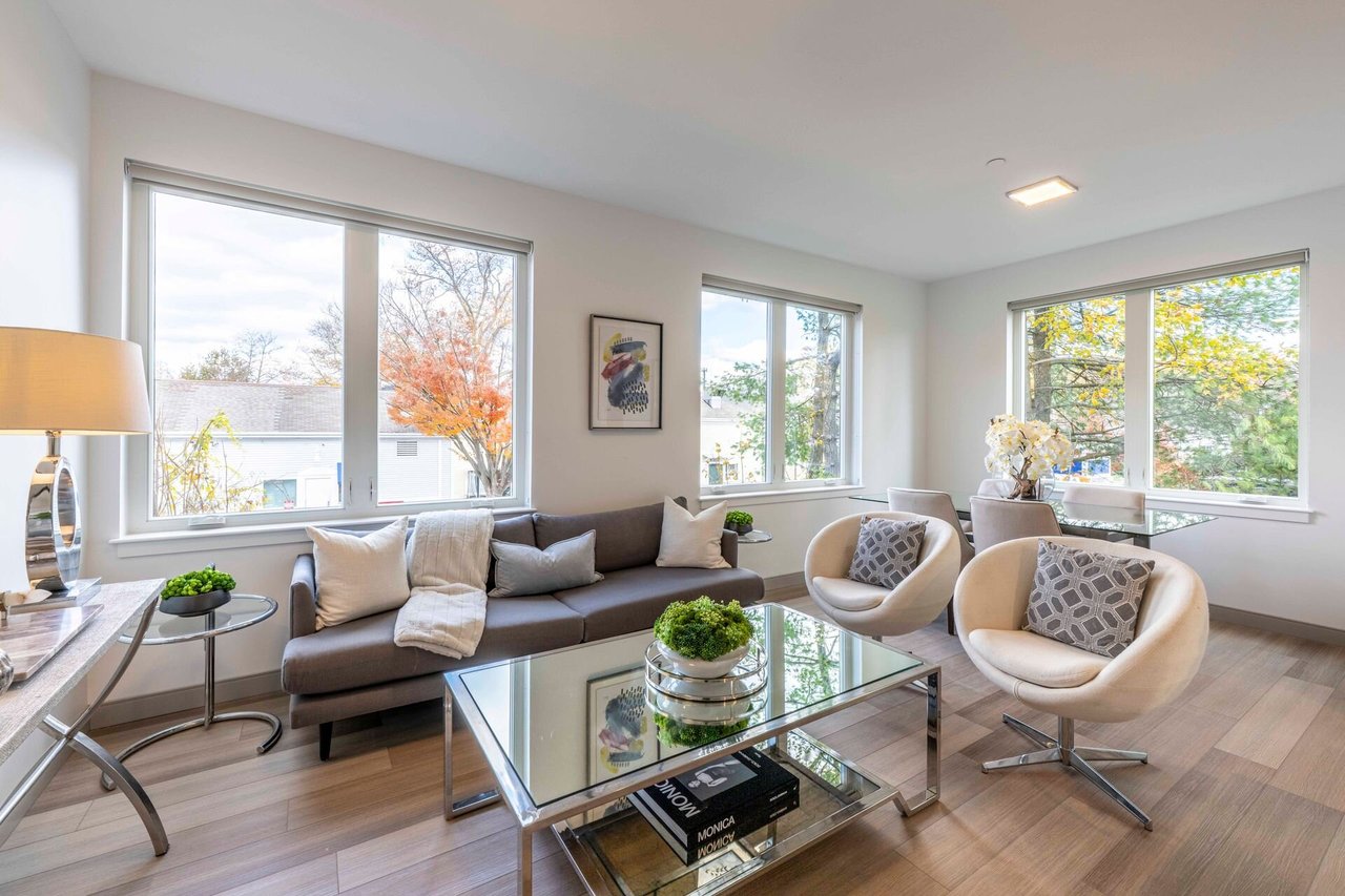22 Hubbard Rd Unit 102 Wilton, CT 06897