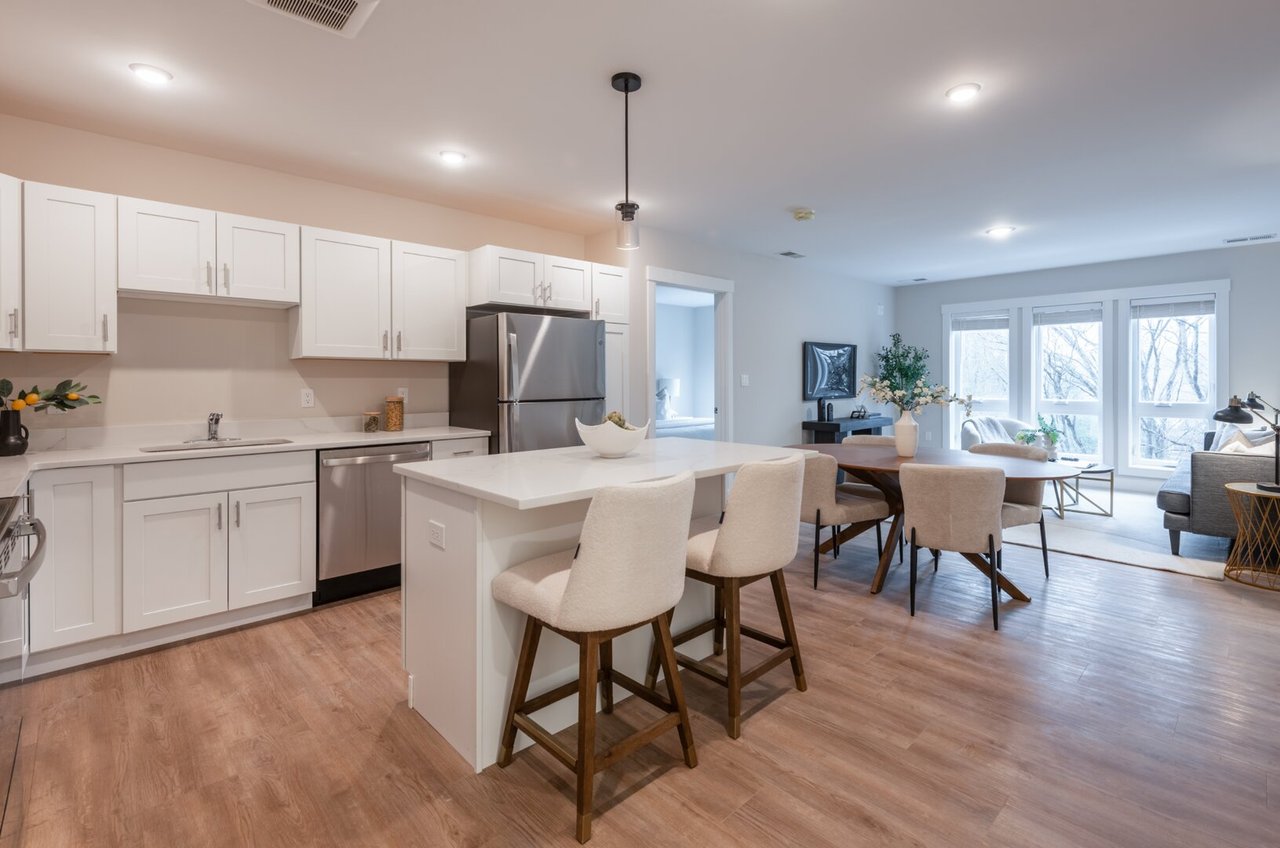 936 Brush Hill Rd Unit 305 Milton, MA 02186