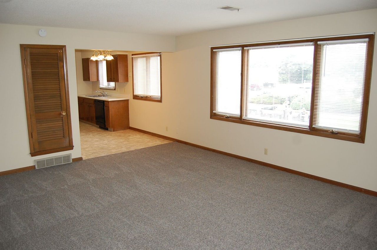 411 N 57th St - 411 N 57th St #6 Lincoln, NE 68505