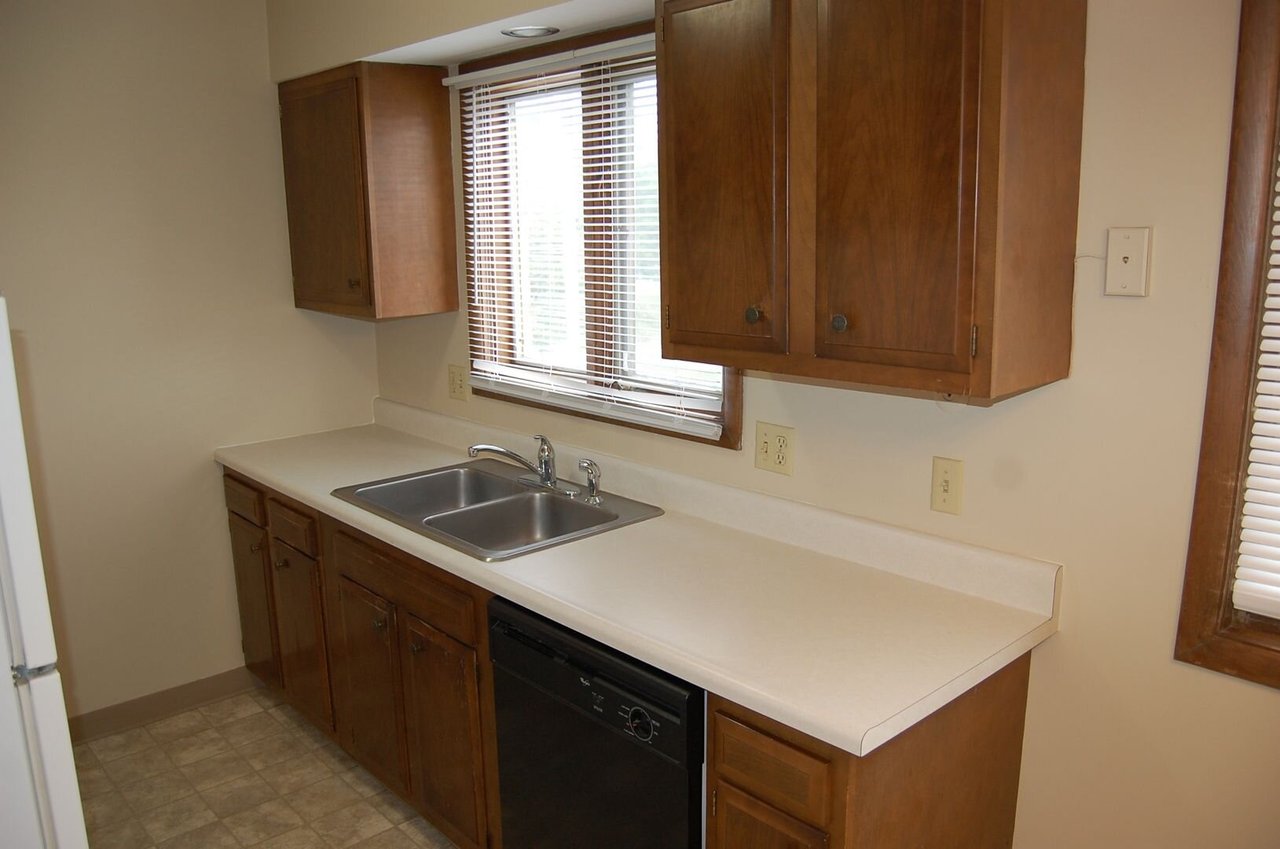 411 N 57th St - 411 N 57th St #6 Lincoln, NE 68505