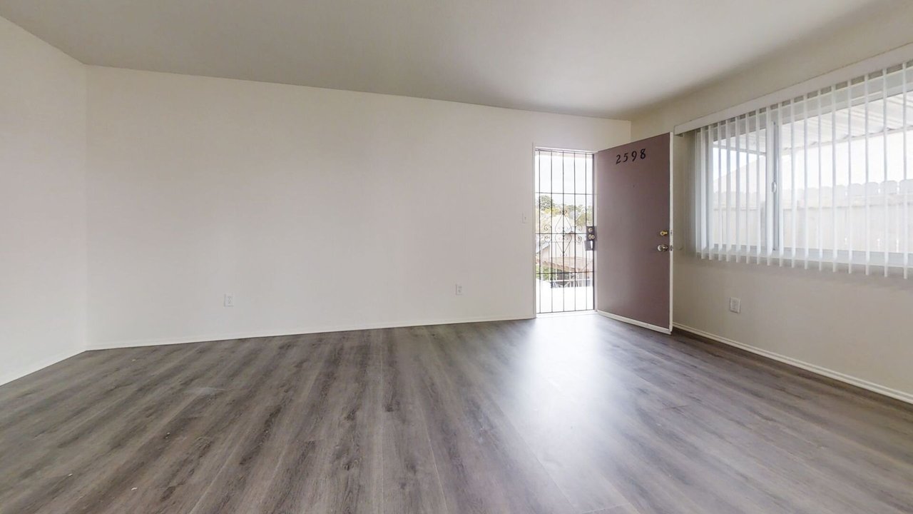 2598 N Bourbon St Orange, CA 92865
