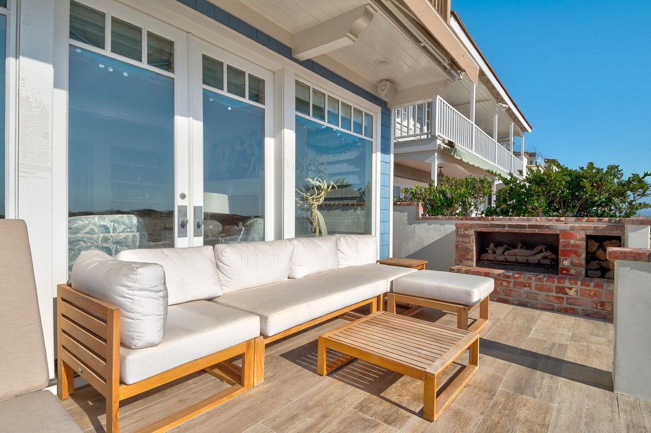 1514 E Oceanfront Newport Beach, CA 92661-1414