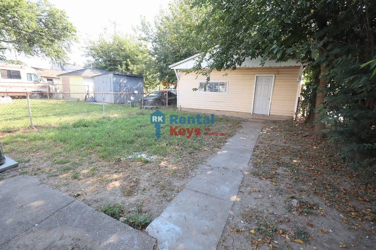 1305 N Garvin Street Evansville, IN 47711