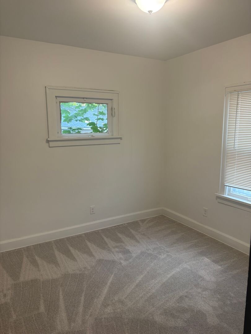 11909 Parkhill Avenue - Down Unit