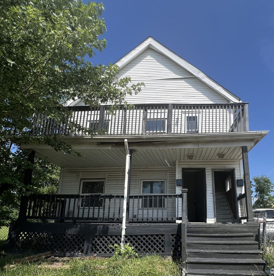 3611 E 116th Street - Upper Unit