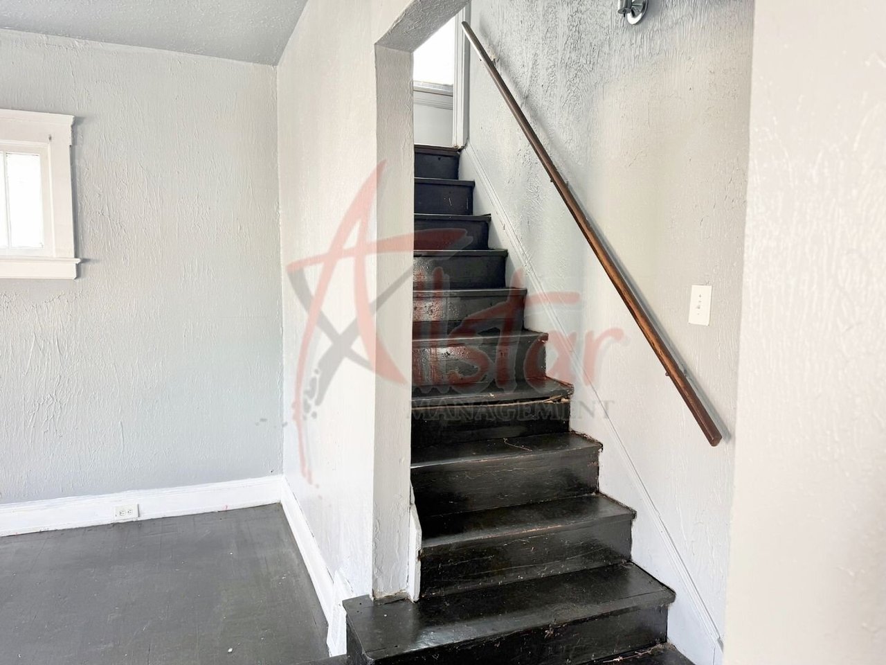 1374 E 94th Street