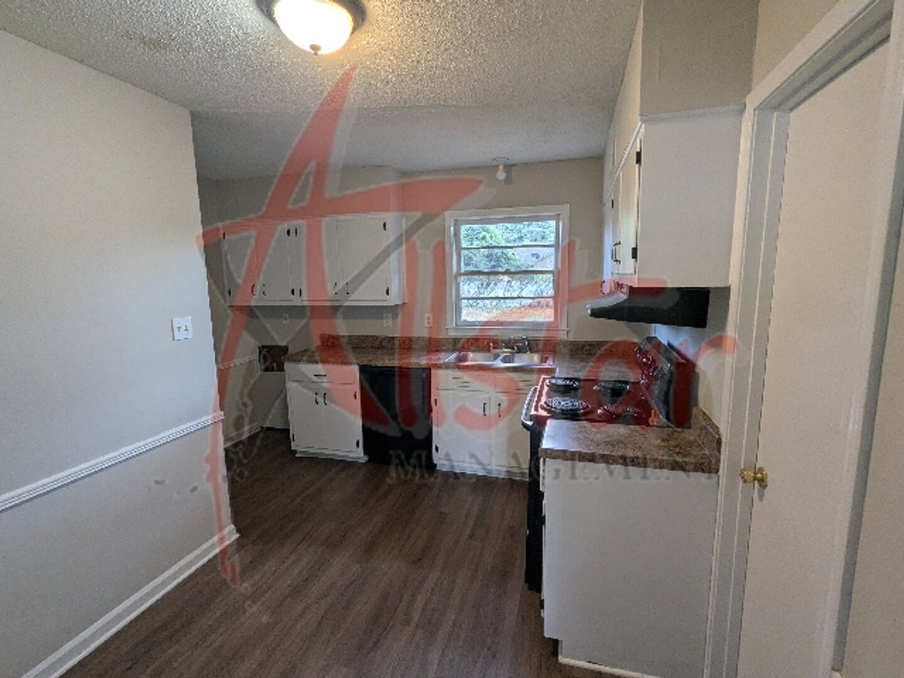 1435 Vicksburg Dr