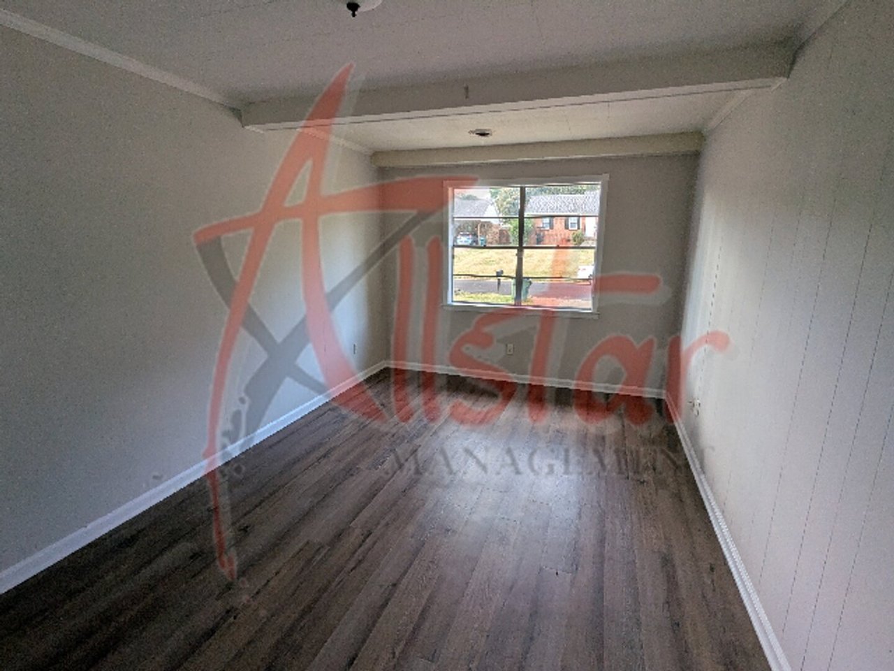 1435 Vicksburg Dr