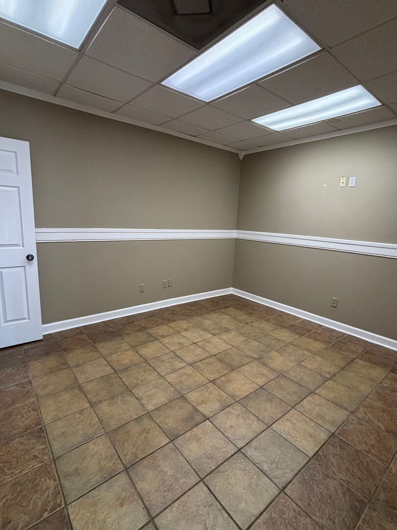 7160 Tchulahoma - Suite A4