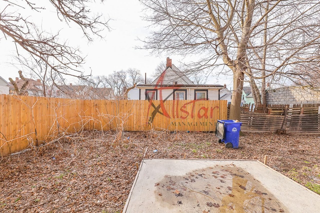 3235 Erin Ave - Rear