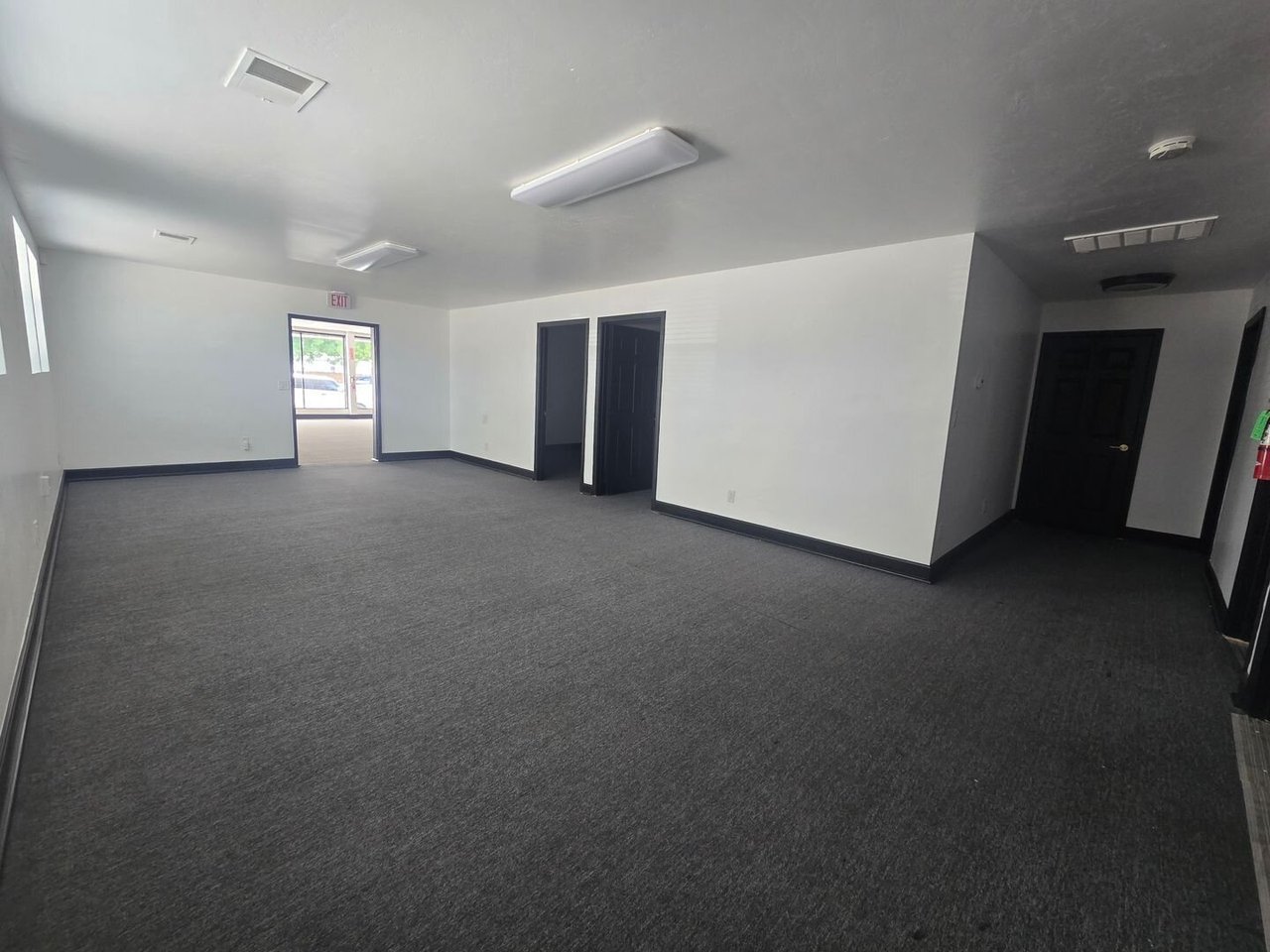 617 N Irwin St - Office Space Hanford, CA 93230