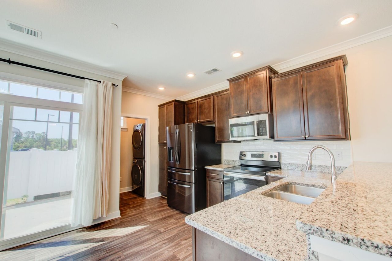 609 Fishers Court Hampton, VA 23666
