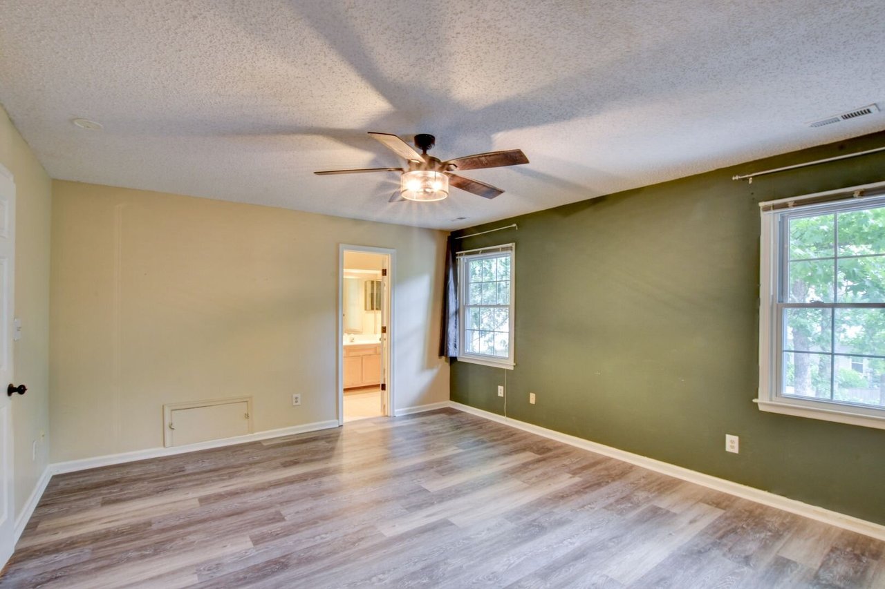 922 Willow Point Newport News, VA 23602