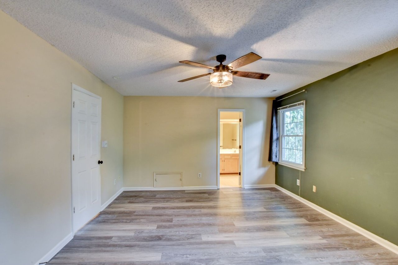 922 Willow Point Newport News, VA 23602