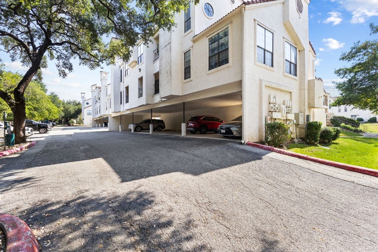 2255 Thousand Oaks #504 San Antonio, TX 78232