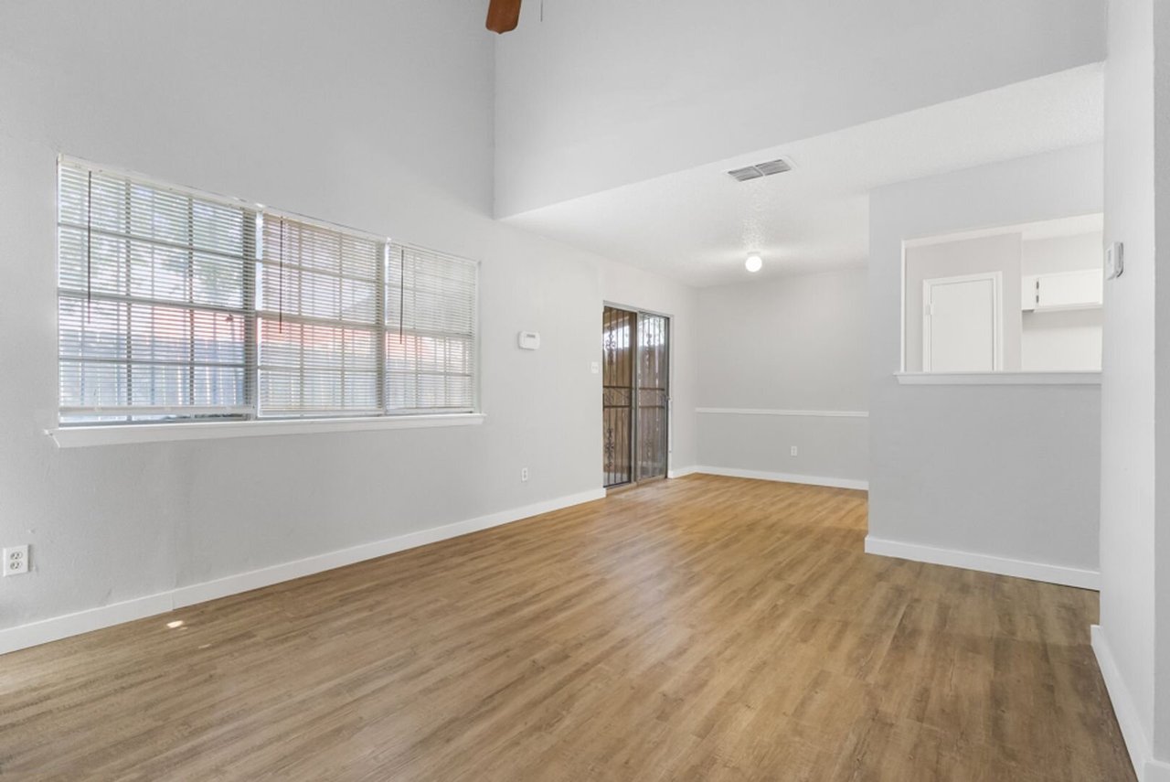 6714 Windsor Hollow San Antonio, TX 78239