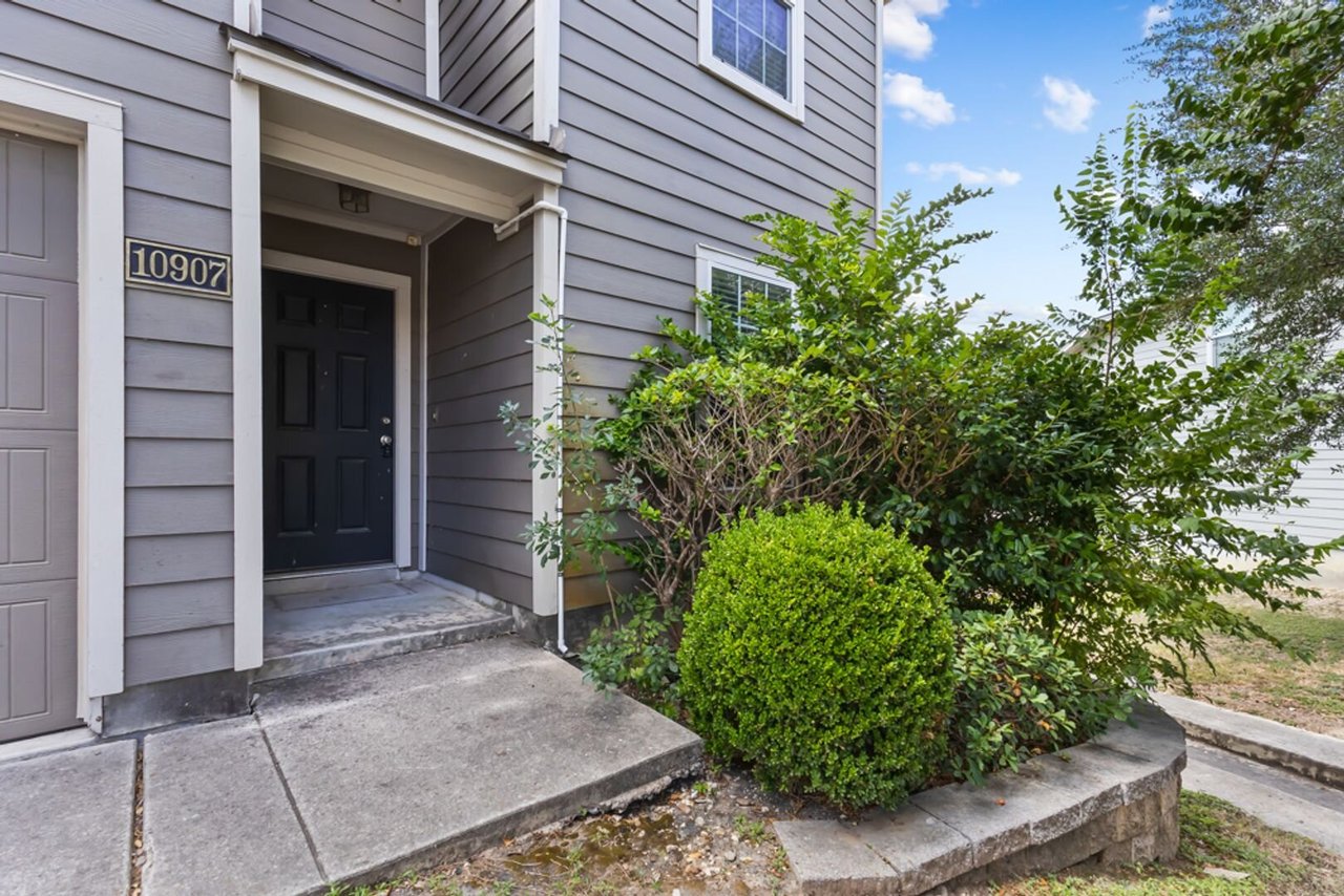10907 Cimarron Cove Universal City, TX 78148