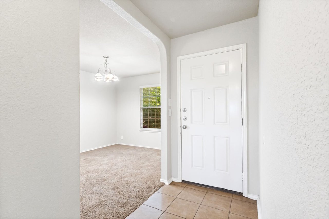 10907 Cimarron Cove Universal City, TX 78148