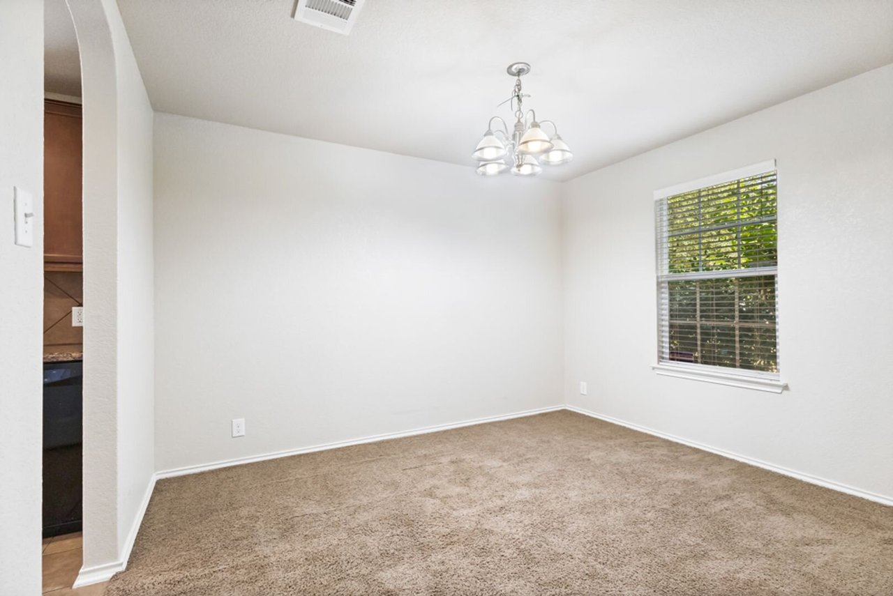 10907 Cimarron Cove Universal City, TX 78148