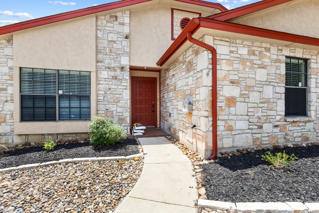 1514 Vista Hill San Antonio, TX 78213