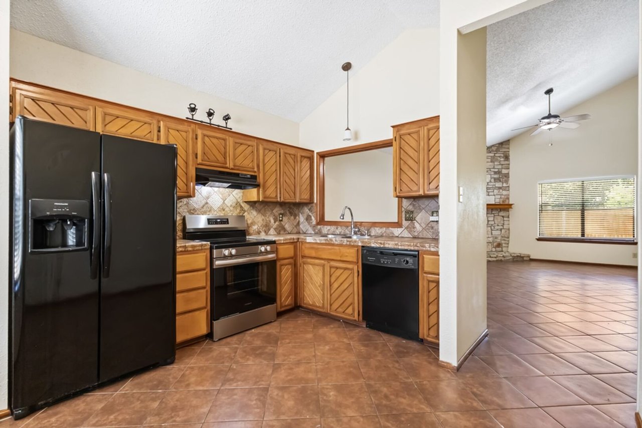 1514 Vista Hill San Antonio, TX 78213