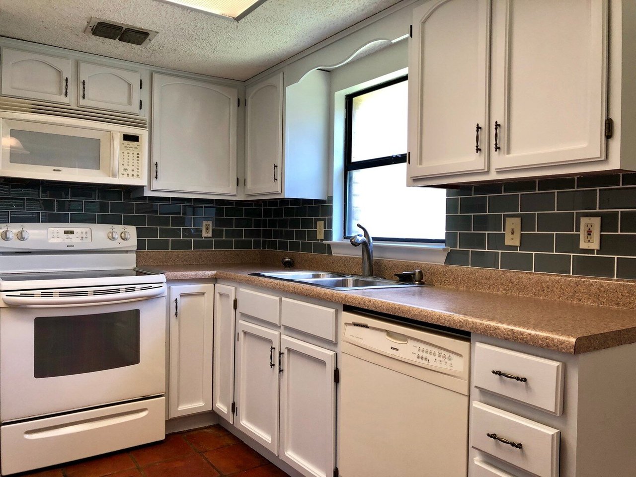 6726 Country Field San Antonio, TX 78240